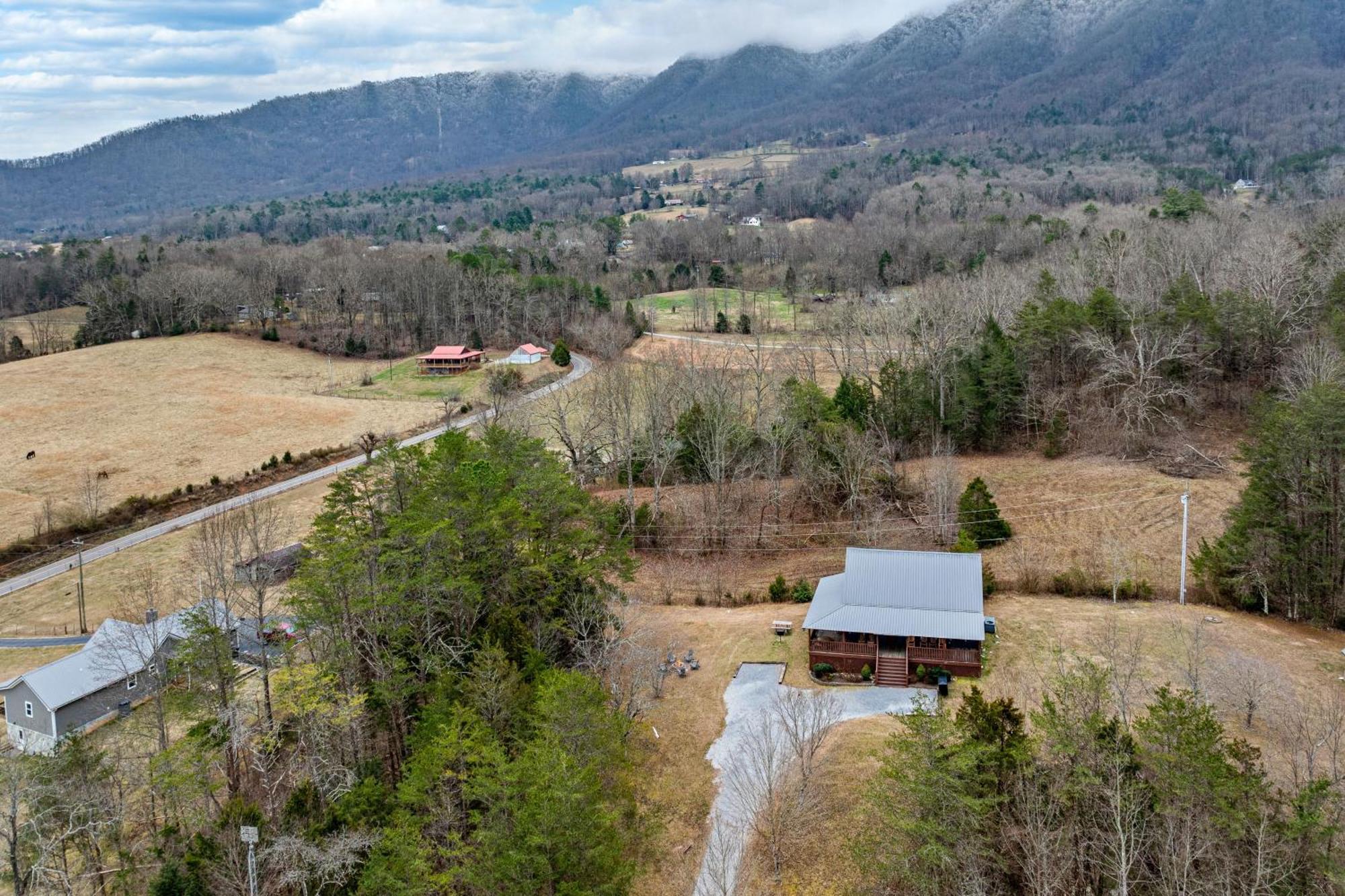 Twin Cub Lodge Tuckaleechee Exterior photo